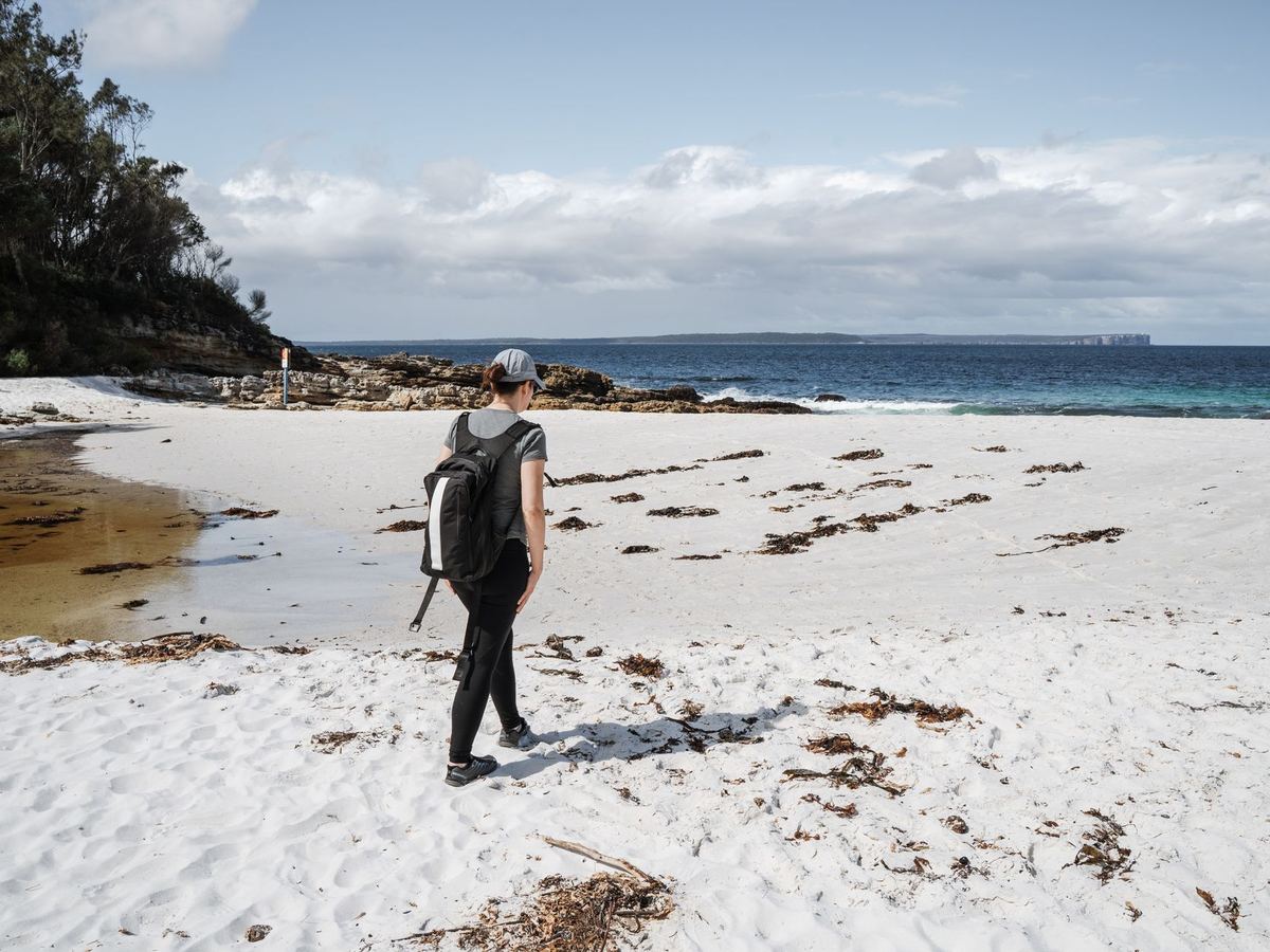 backpackers beach australia
