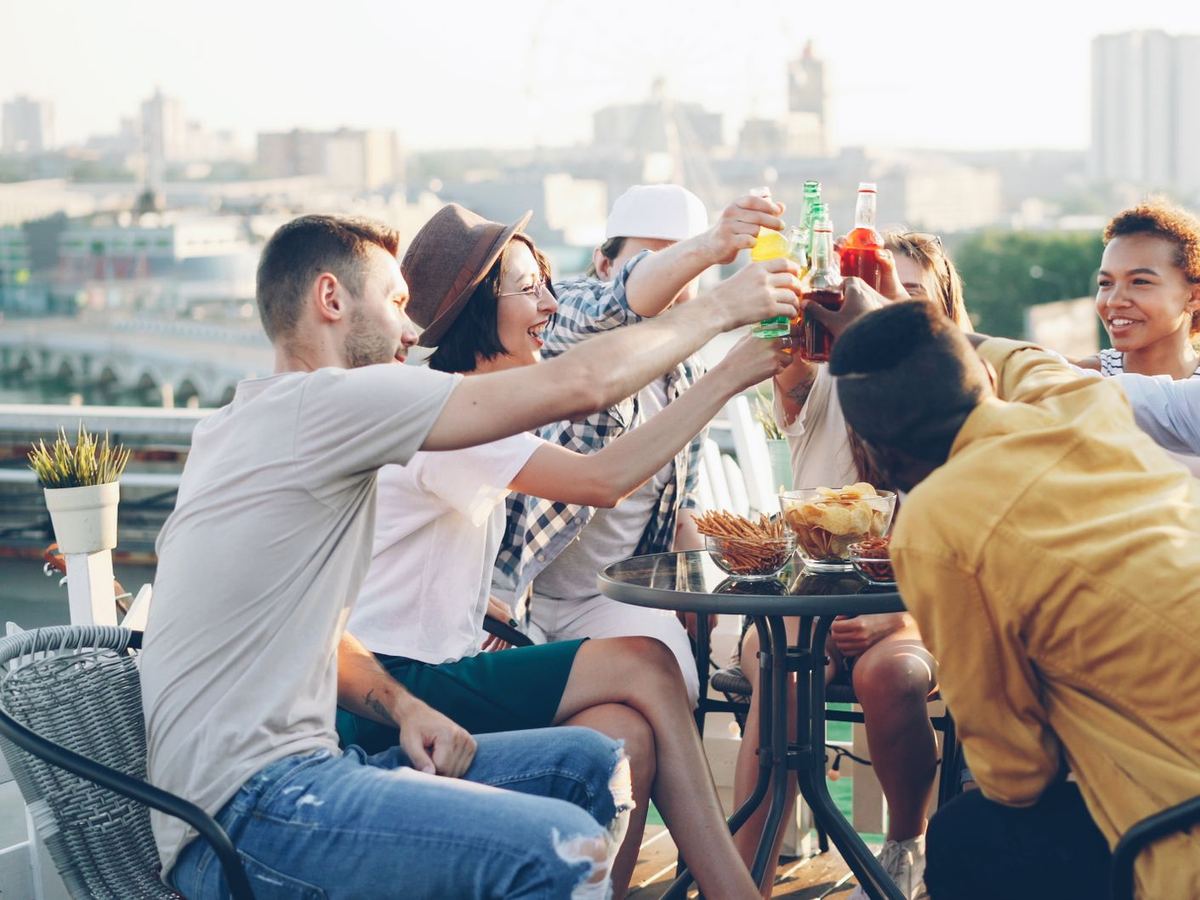 friends cheers drinks sunset travel